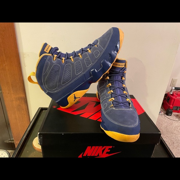 Jordan 9 Retro Calvin Bailey (2012) Size 12 - Picture 11 of 11